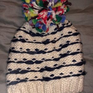 POM POM BEANIE